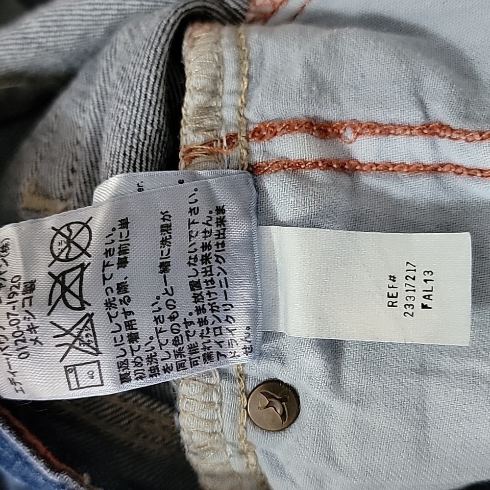 Eddie Bauer Original Loose Tapered Jeans Size 2P EUC - Picture 8 of 12